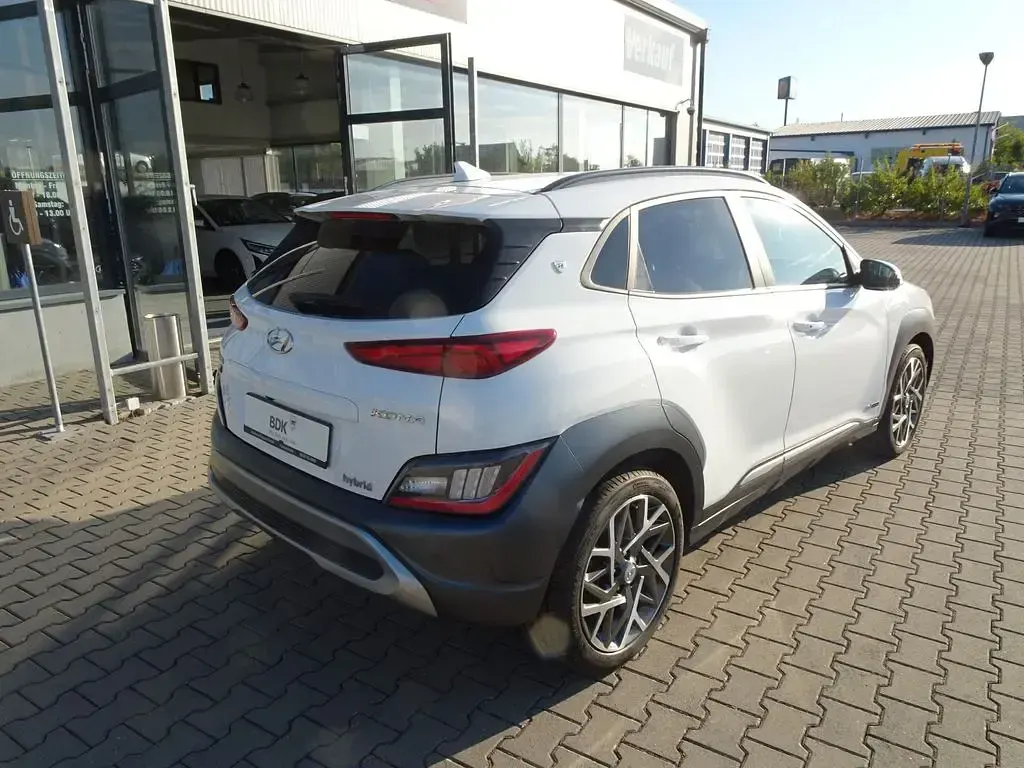 Gebraucht Hyundai Kona N Line 105 PS (77 kW) 2022 Weiß SUV