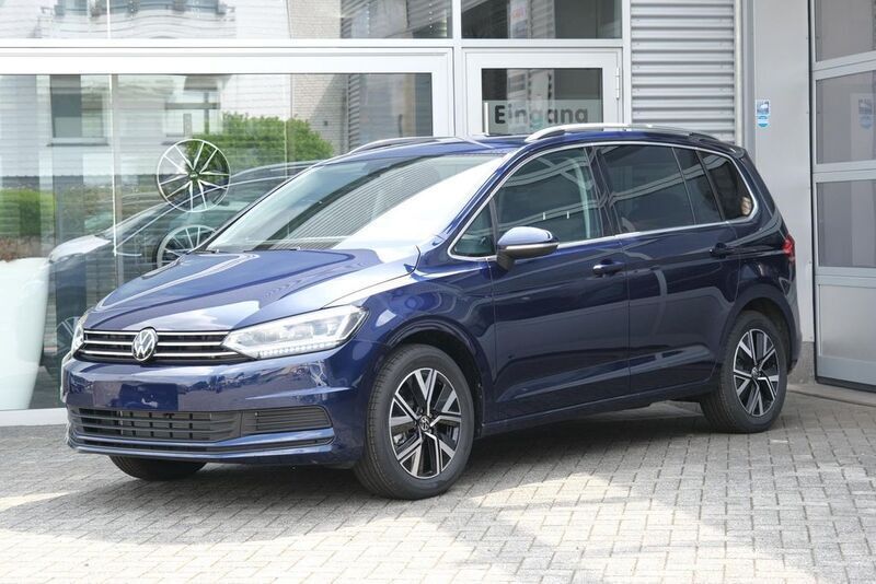 Atlantik blau metallic Neu 2025 VW Touran Edition Van / Kleinbus | 36.950 € (Guter Preis) - Bild 1/4
