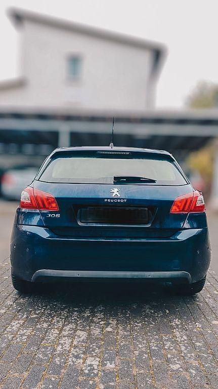 Gebraucht Peugeot 308 Allure 131 PS (96 kW) 2018 Blau Limousine