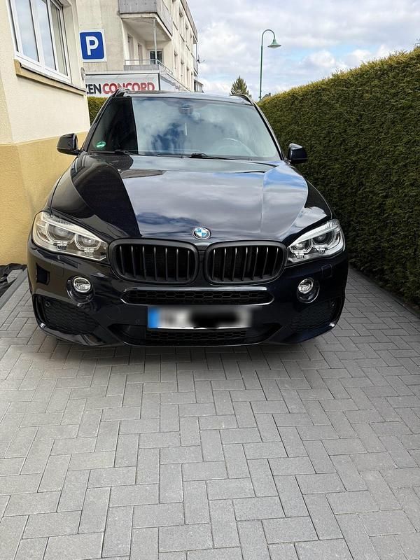 Schwarz Gebraucht 2015 BMW X5 M Sport SUV | 32.000 € (Etwas zu teuer) - Bild 1/4