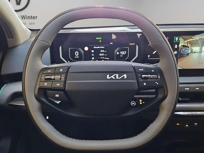 Neu Kia EV4 Earth 150 kW (204 PS) 2026 Wolfgrau met. Kleinwagen