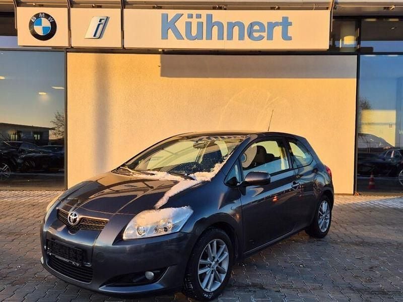 Grau Gebraucht 2008 Toyota Auris Team Limousine | 2.000 € (Superpreis) - Bild 1/4
