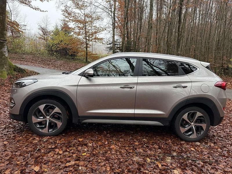 Gebraucht Hyundai Tucson Premium 185 PS (136 kW) 2018 Bronze SUV