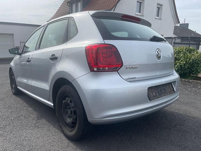 Gebraucht VW Polo Trendline 69 PS (50 kW) 2010 Silber Kleinwagen