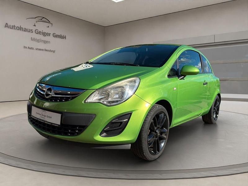 Grün Gebraucht 2011 Opel Corsa Selection Kleinwagen | 4.180 € (Etwas zu teuer) - Bild 1/4