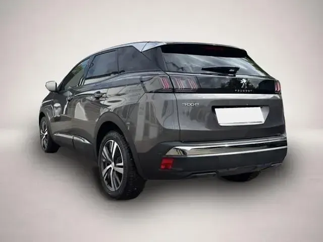 Gebraucht Peugeot 3008 Allure 131 PS (96 kW) 2023 Manufacturer SUV