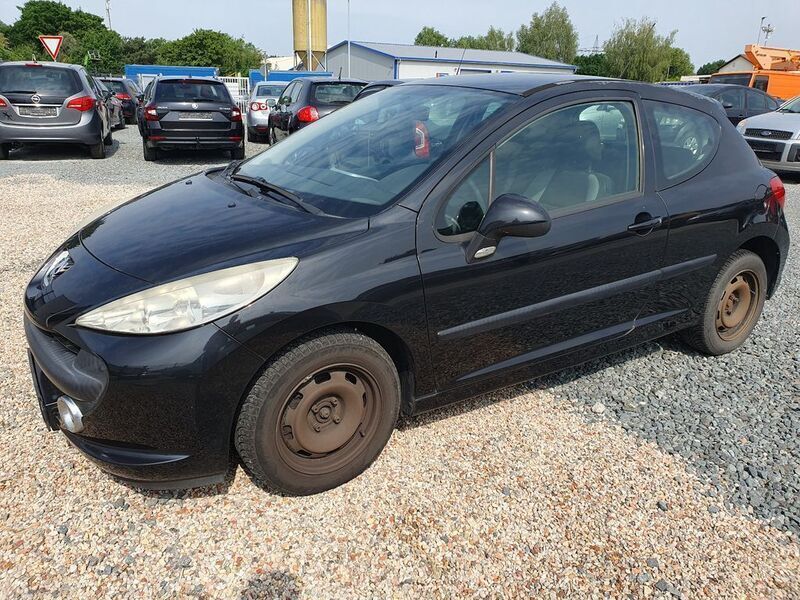 Gebraucht Peugeot 207 Urban Move 95 PS (69 kW) 2009 Schwarz Limousine