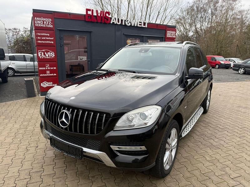 Gebraucht Mercedes ML350 258 PS (189 kW) 2011 Schwarz SUV