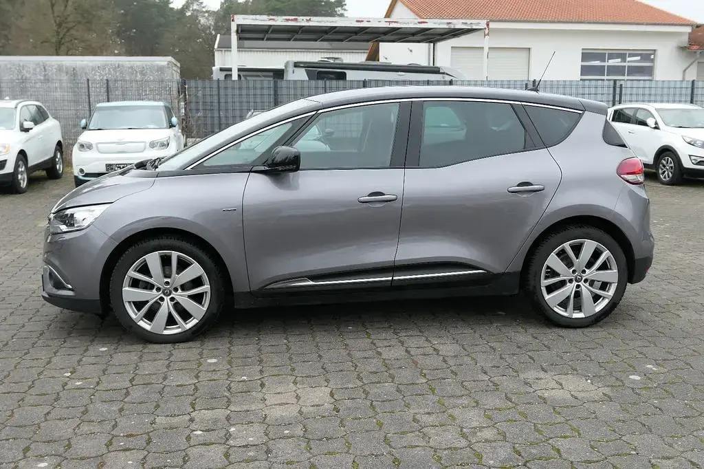 Gebraucht Renault Scénic IV LIMITED Deluxe 140 PS (102 kW) 2019 Grau Van / Kleinbus