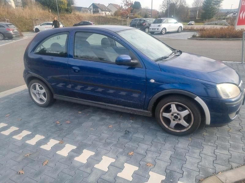 Blau Gebraucht 2004 Opel Corsa Kleinwagen | 400 € (Superpreis) - Bild 1/4