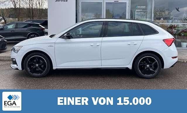 Weiß metallic Gebraucht 2021 Skoda Scala Monte Carlo Kleinwagen | 23.530 € (Fairer Preis) - Bild 1/4