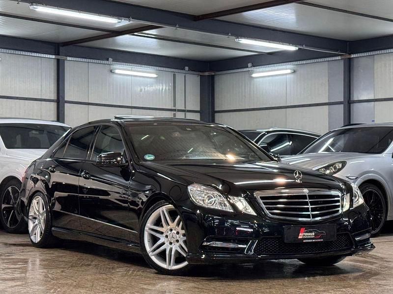 Gebraucht Mercedes E350 Avantgarde 265 PS (194 kW) 2013 Schwarz Limousine