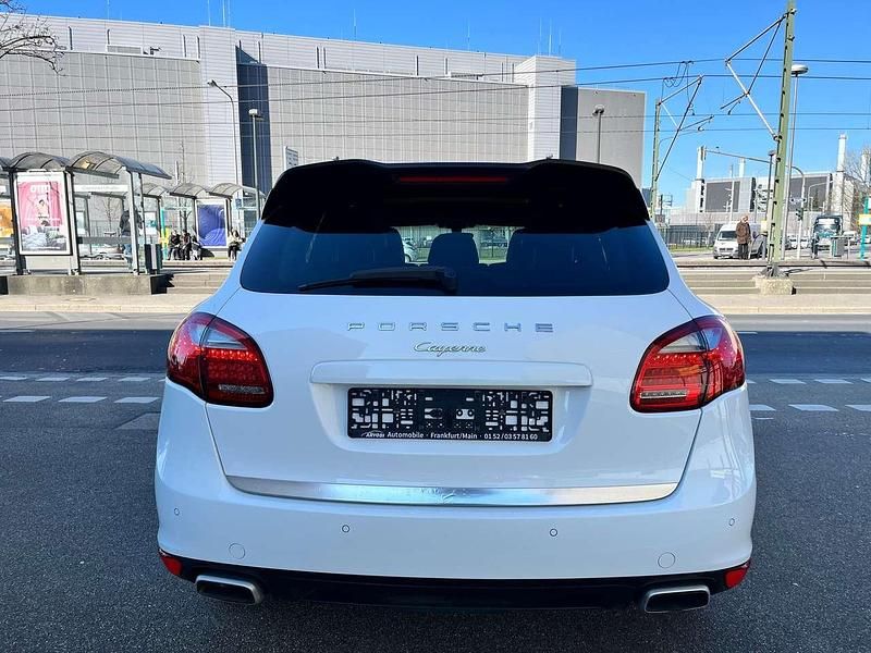 Gebraucht Porsche Cayenne 245 PS (180 kW) 2012 Weiß SUV