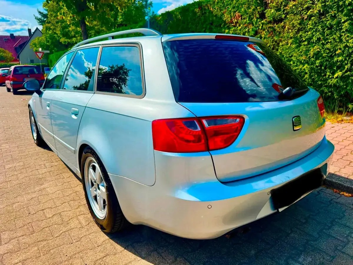 Gebraucht Seat Exeo 142 PS (104 kW) 2010 Silber Kombi