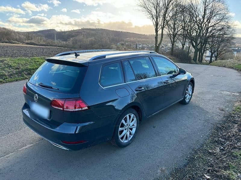Gebraucht VW Golf VII Highline 2019 Kombi