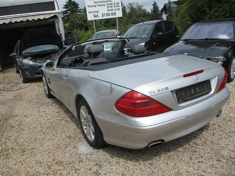 Gebraucht Mercedes SL500 306 PS (225 kW) 2002 Silber Cabrio
