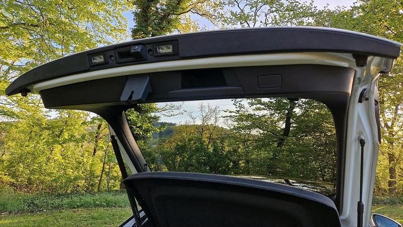 Gebraucht VW ID.5 Pro Performance 150 kW (204 PS) 2023 Weiß SUV