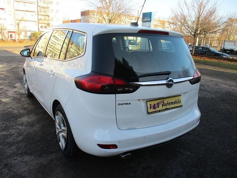 Gebraucht Opel Zafira Edition 170 PS (125 kW) 2017 Weiß Van / Kleinbus