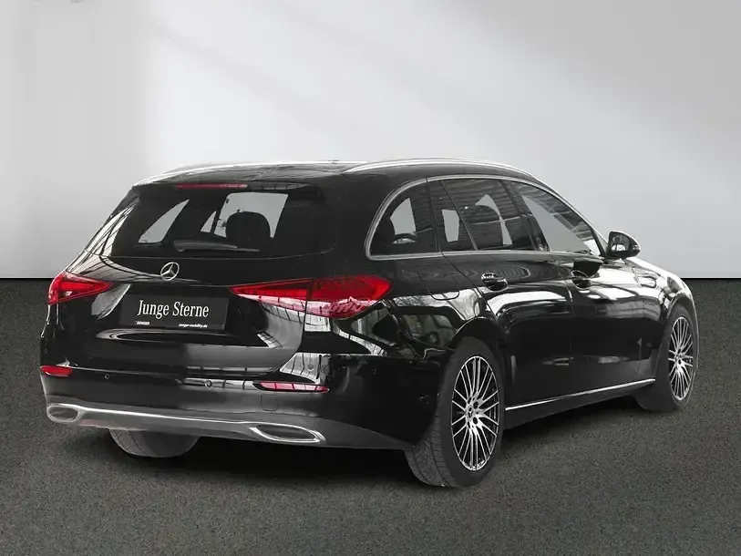 Gebraucht Mercedes C180 Avantgarde 170 PS (125 kW) 2023 Schwarz Limousine