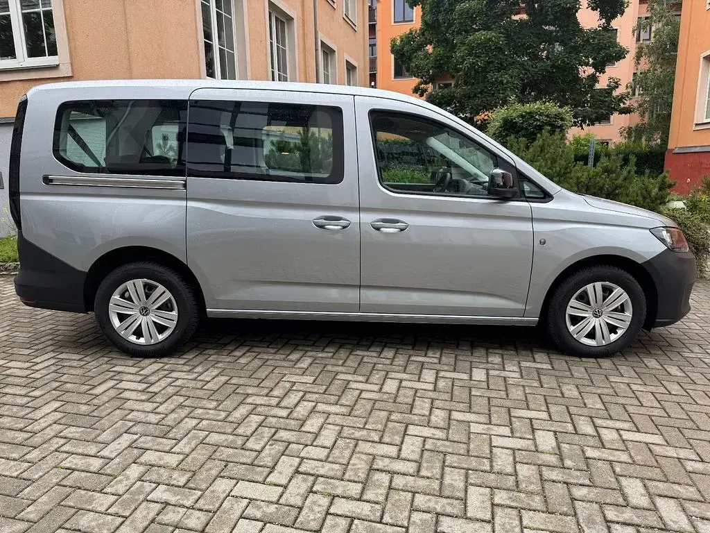 Gebraucht VW Caddy Maxi 122 PS (89 kW) 2026 Silber Van / Kleinbus