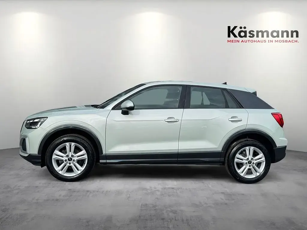 Gebraucht Audi Q2 Advanced Plus 116 PS (85 kW) 2025 Tausilber metallic SUV