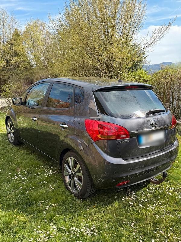 Gebraucht Kia Venga Platinum 128 PS (94 kW) 2015 Grau Kleinwagen