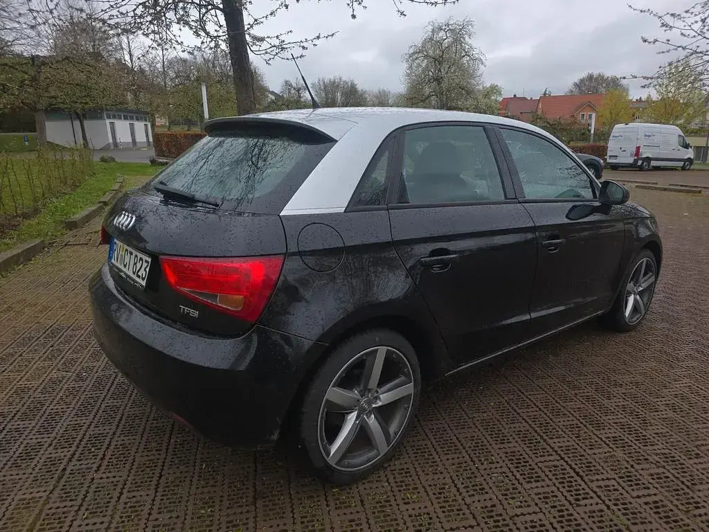 Gebraucht Audi A1 Sport 86 PS (63 kW) 2012 Schwarz Kleinwagen