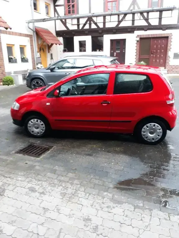 Brugt VW Fox 54 HK (39 kW) 2006 Rød Hatchback