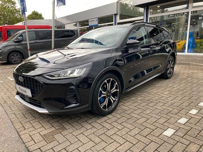 Agate black (metallic) Gebraucht 2022 Ford Focus Active Kombi | 19.990 € (Guter Preis) - Bild 1/4