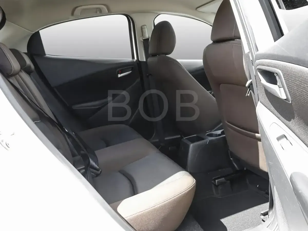 Gebraucht Mazda 2 Exclusive-Line 75 PS (55 kW) 2023 Weiß Kleinwagen