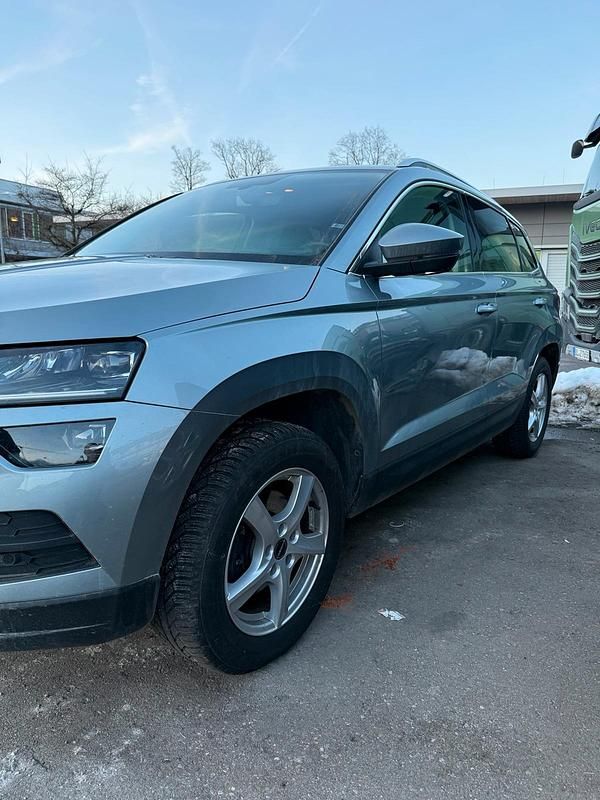 Gebraucht Skoda Karoq 150 PS (110 kW) 2020 Grau SUV