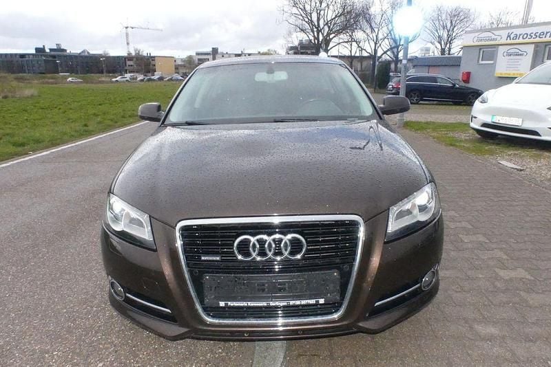 Gebraucht Audi A3 Ambiente 200 PS (147 kW) 2010 Braun Kleinwagen