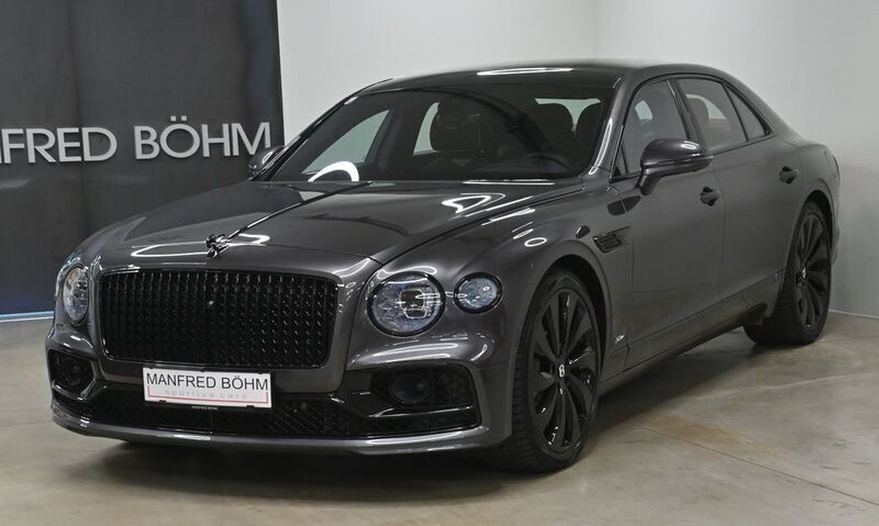 Grau Gebraucht 2022 Bentley Flying Spur Mulliner Limousine | 198.670 € (Teuer) - Bild 1/4