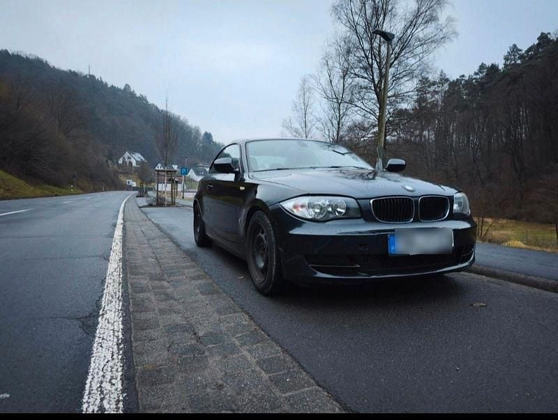 Gebraucht BMW 120 Coupé 170 PS (125 kW) 2011 Schwarz Coupé