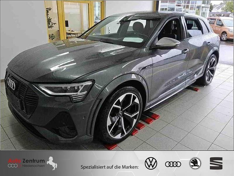 Gebraucht Audi e-tron S-Line 369 kW (503 PS) 2022 Daytona gray pearl effect SUV