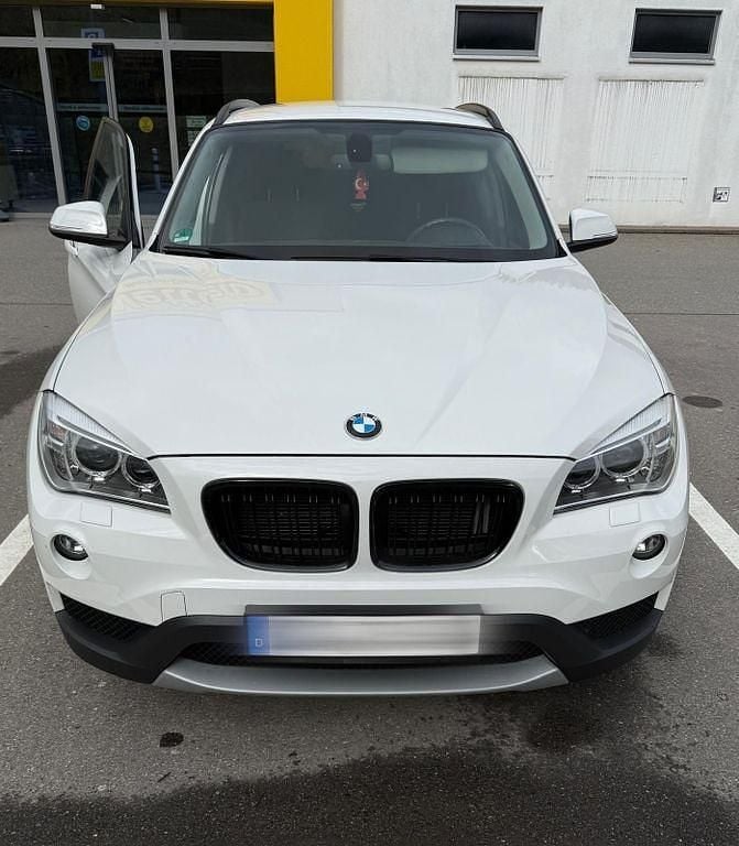 Gebraucht BMW X1 143 PS (105 kW) 2014 Weiß SUV
