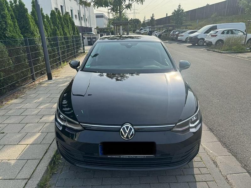 Schwarz Gebraucht 2021 VW Golf VIII Active Limousine | 17.500 € (Fairer Preis) - Bild 1/4