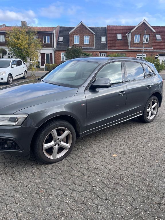 Grau Gebraucht 2016 Audi Q5 SUV | 12.200 € (Superpreis) - Bild 1/4
