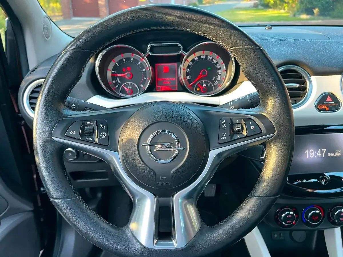 Gebraucht Opel Adam 87 PS (63 kW) 2014 Andere farben Kleinwagen