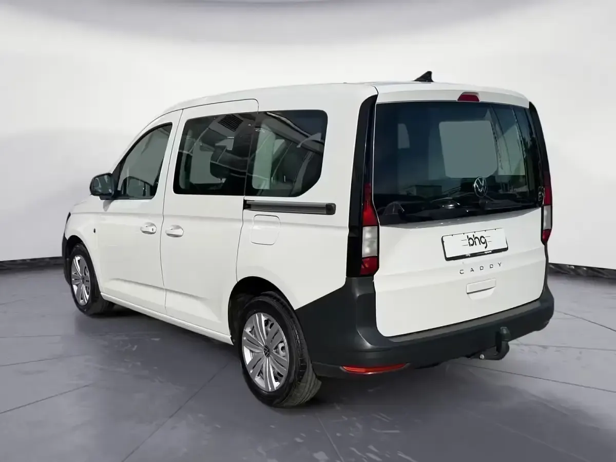 Second-hand VW Caddy 122 CP (89 kW) 2022 Alb Monovolum