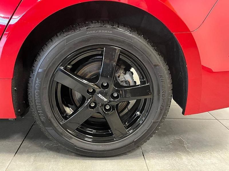 Gebraucht Toyota Corolla Comfort 98 PS (72 kW) 2019 Rot Kombi