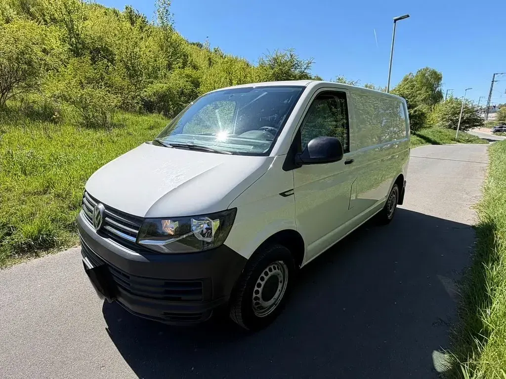 Gebraucht VW Transporter 116 PS (85 kW) 2018 Weiß Van