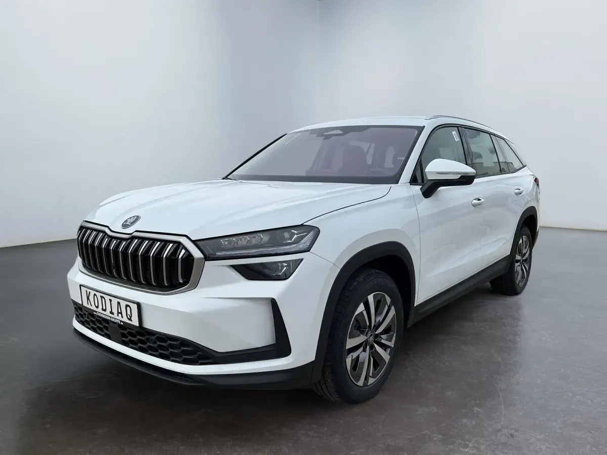 Neu Skoda Kodiaq Selection 150 PS (110 kW) 2026 Moonweiss SUV