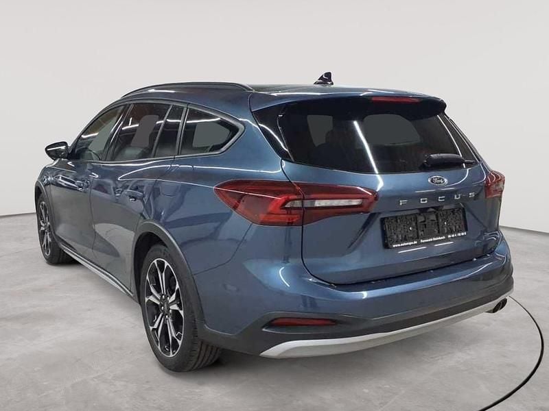 Gebraucht Ford Focus Active X 155 PS (114 kW) 2024 Chrome blue metallic Kombi