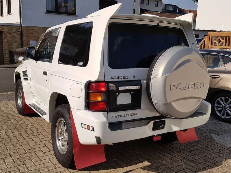 Weiß Gebraucht 1997 Mitsubishi Pajero SUV | 88.888 € - Bild 1/4