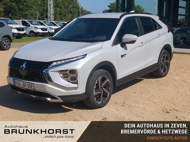 Weiß Gebraucht 2023 Mitsubishi Eclipse Cross Plus SUV | 23.990 € (Guter Preis) - Bild 1/3