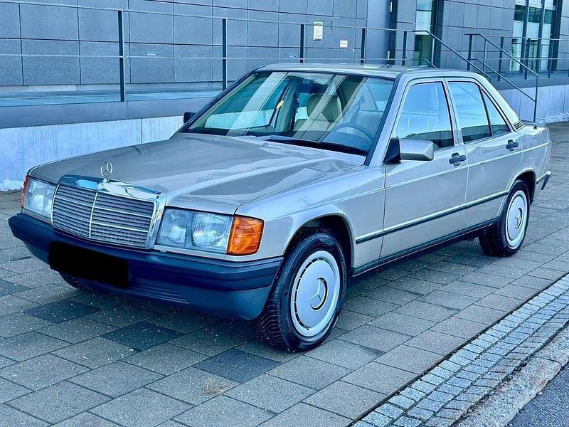 Gebraucht Mercedes 190 102 PS (75 kW) 1988 Beige Limousine