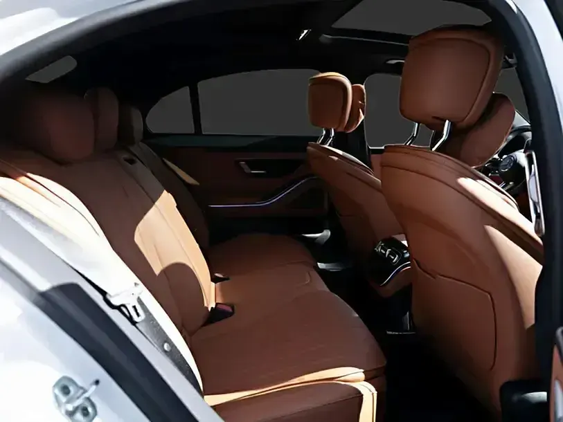 Gebraucht Mercedes S350 AMG 313 PS (230 kW) 2025 Weiss Limousine