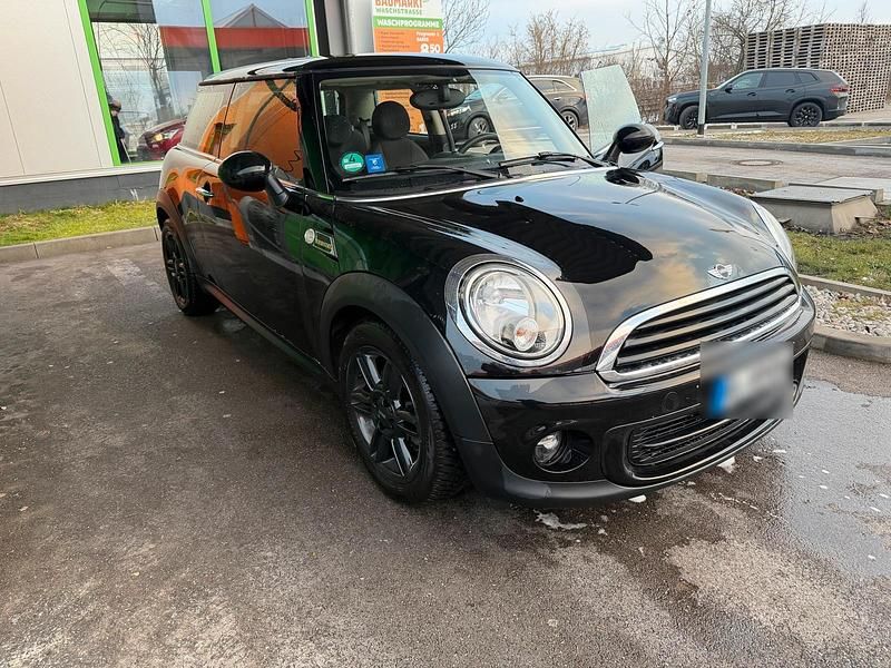 Gebraucht Mini Cooper 80 PS (58 kW) 2013 Schwarz Kleinwagen