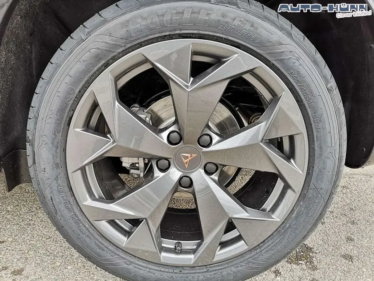 Neu Cupra Formentor 150 PS (110 kW) 2026 Fjordblau SUV